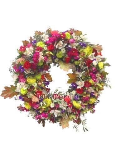 Coroncina di fiori assortiti per centrotavola o fuori porta.