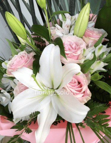Mazzo di lilium e rose #classico#