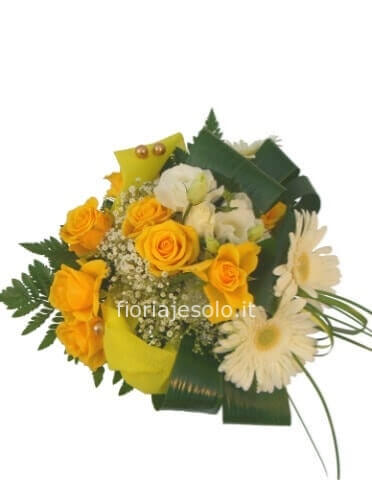 Composizione di fiori freschi assortiti, in particolare gerbere e rose. (A scelta tonalità gialla, rosa, misto colore)