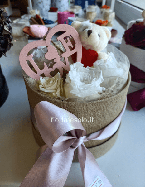 Flowerbox con rose stabilizzate cm 16 dia