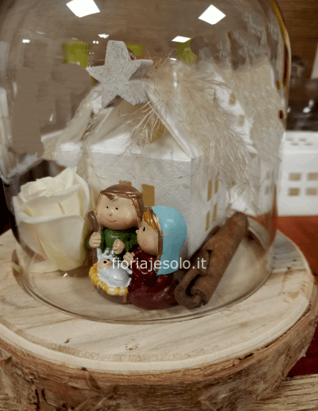 Teca in vetro con Santa Famiglia e rosa stabilizzata